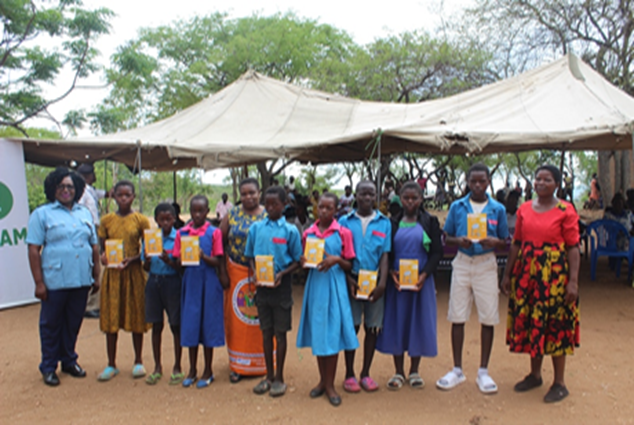 Solar lantern recipients